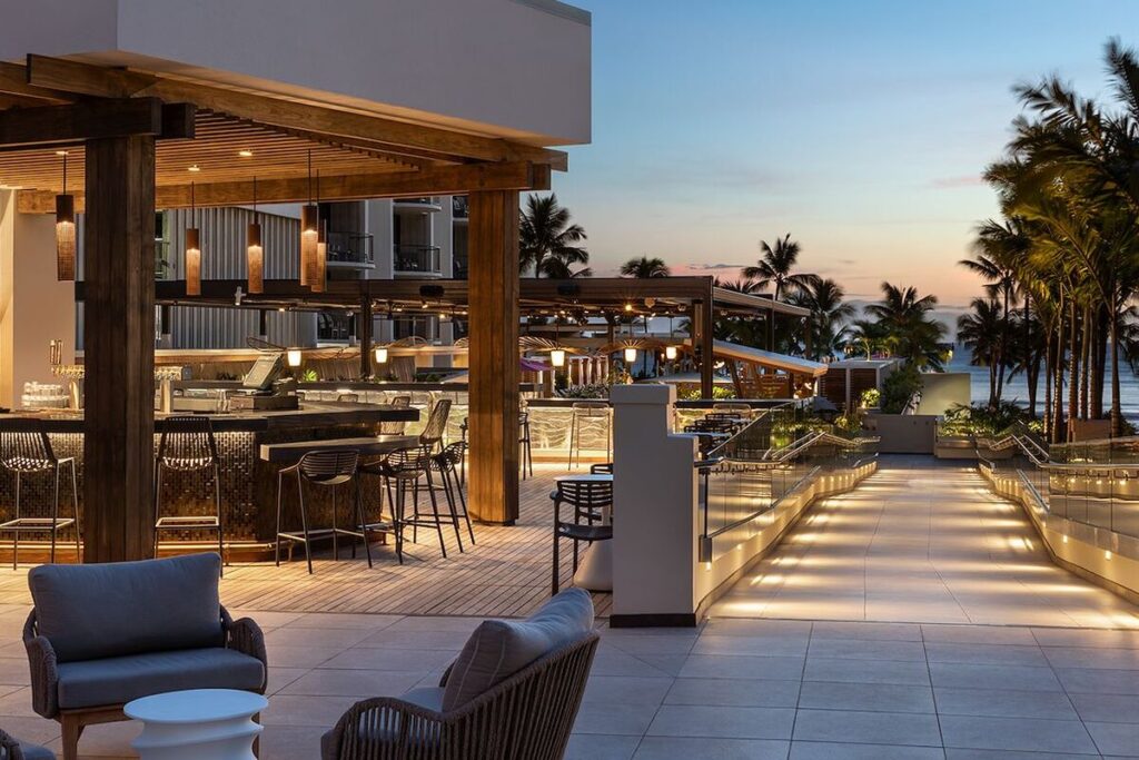 Waikiki Beach Marriott Resort & Spa - Image 4