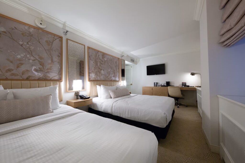 Warwick Allerton Chicago - Image 2