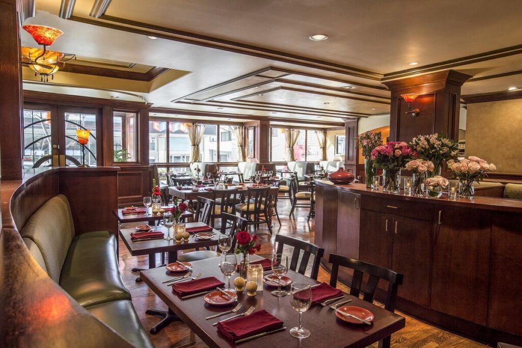 Warwick Seattle - Image 4