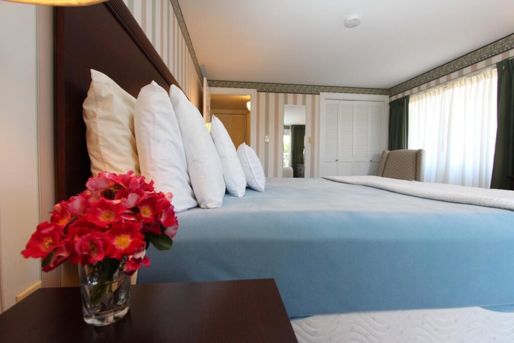 Wellington Resort - Image 2