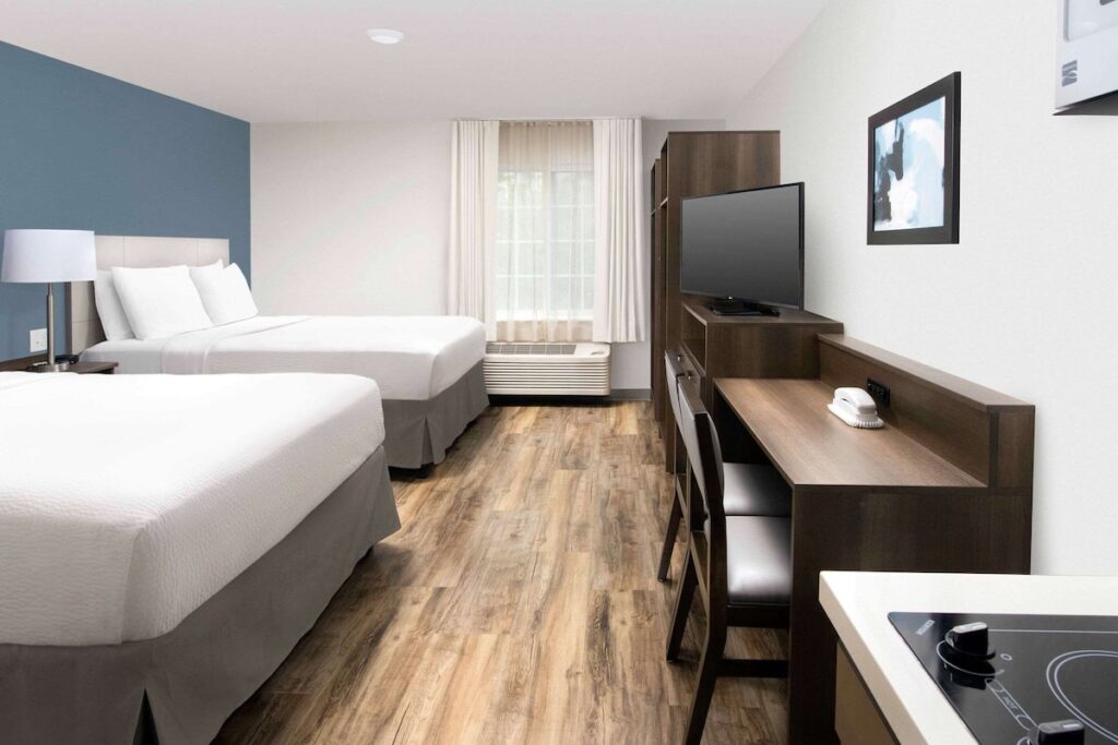WoodSpring Suites Austin South Central I-35 - Image 3