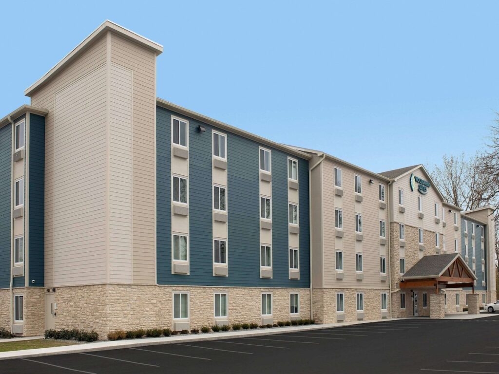 WoodSpring Suites Downers Grove - Chicago - Image 2