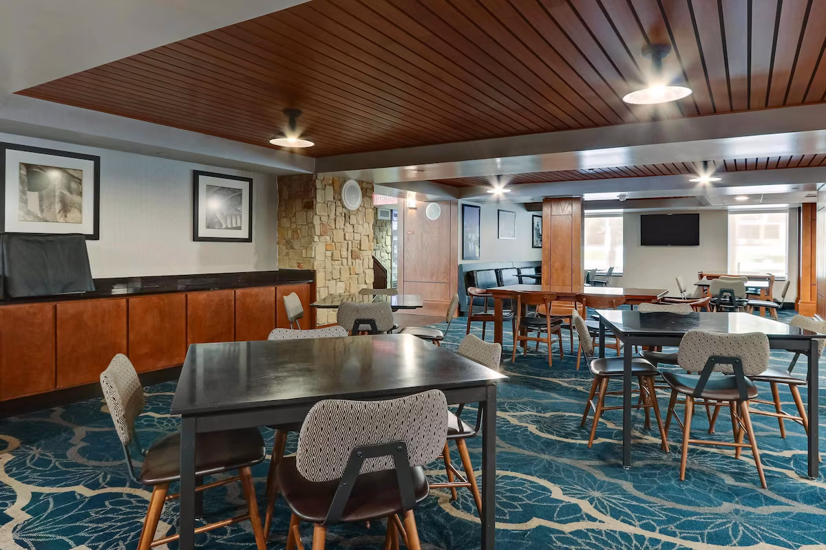 Drury Inn & Suites San Antonio Airport - Image 4