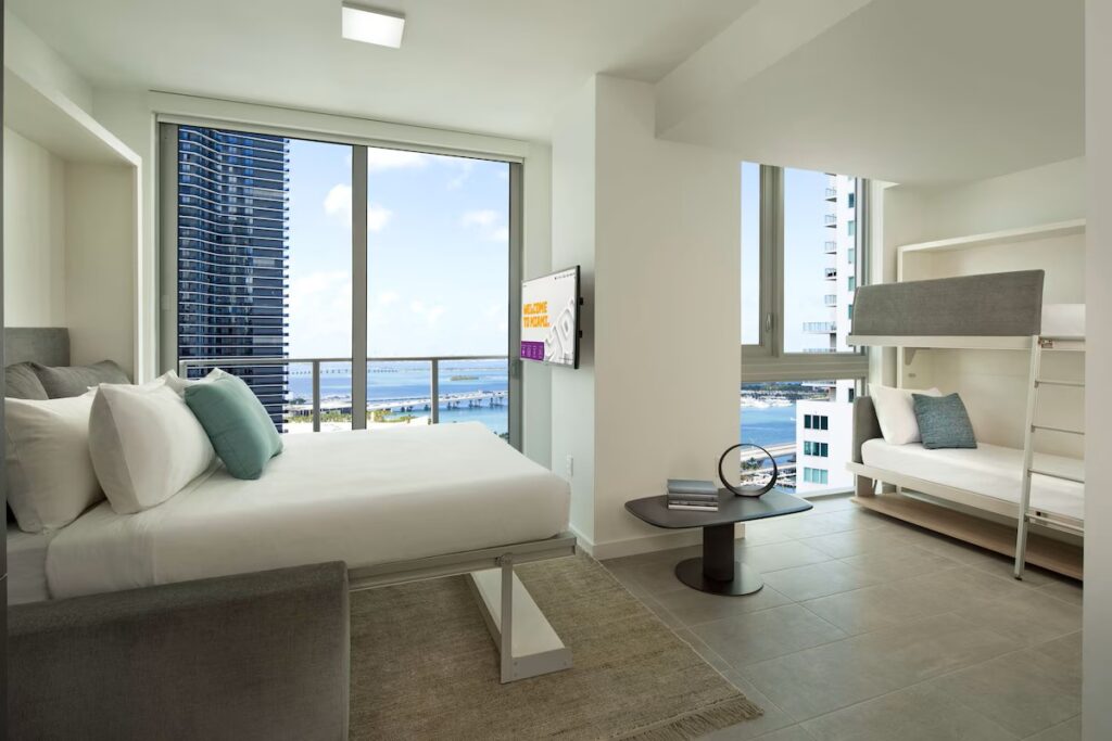 YOTELPAD Miami - Image 2