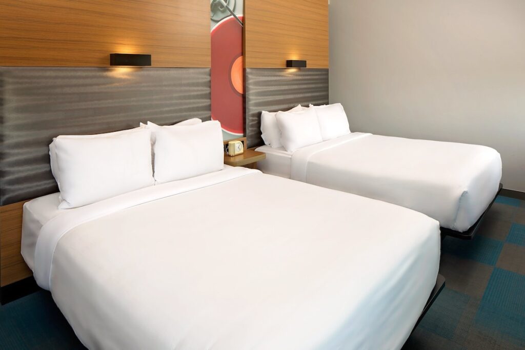 aloft Green Bay - Image 5