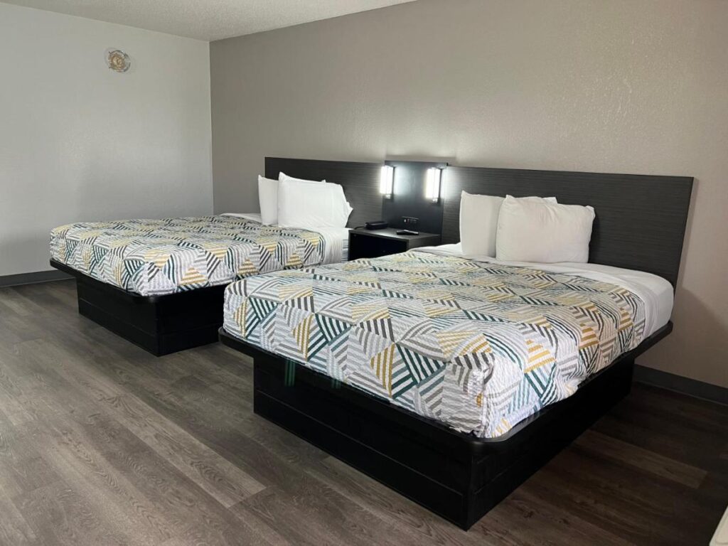 Motel 6-Middleburg Heights, OH - Cleveland - Image 3