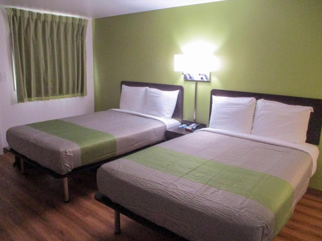 Motel 6-North Olmsted, OH - Cleveland - Image 4