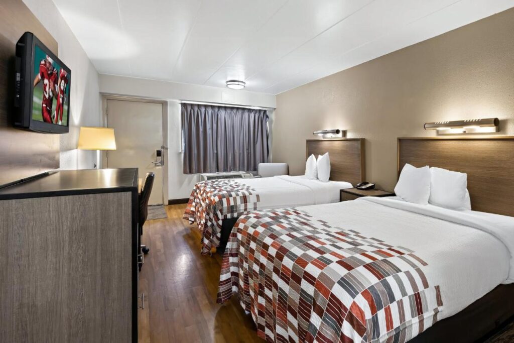 Red Roof Inn Cleveland - Independence - Image 3
