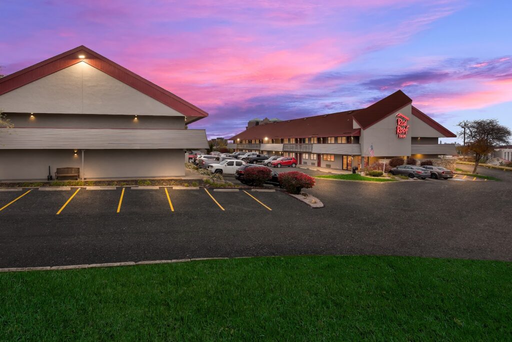 Red Roof Inn Cleveland - Independence - Image 5