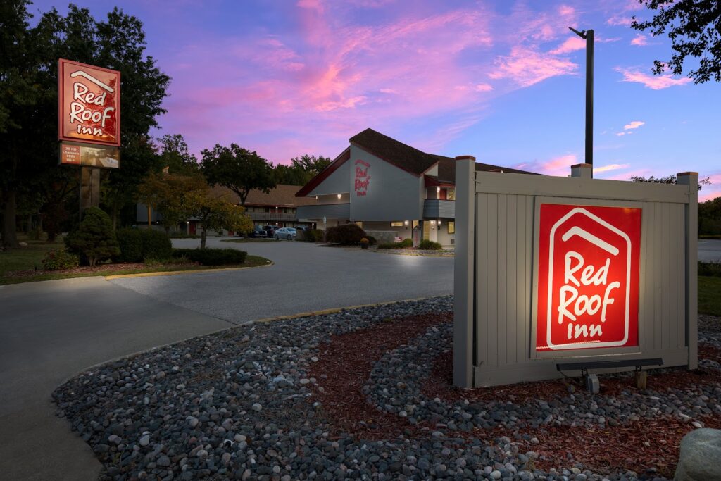 Red Roof Inn Cleveland - Westlake - Image 5