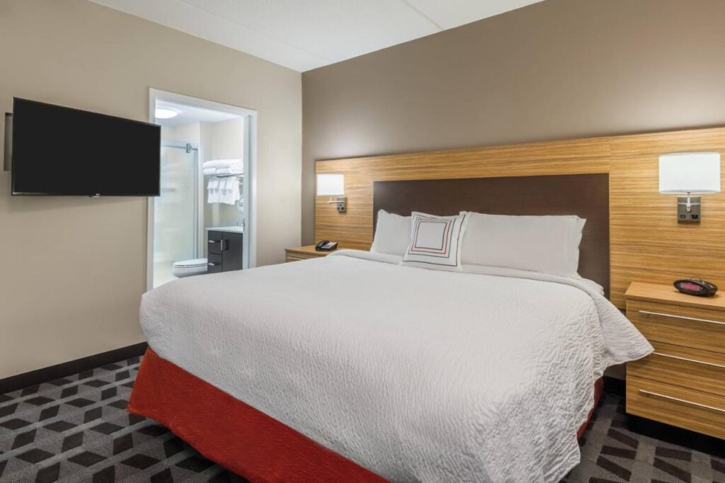 TownePlace Suites by Marriott Latham Albany Airport - Image 2