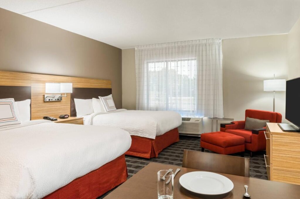 TownePlace Suites by Marriott Latham Albany Airport - Image 4