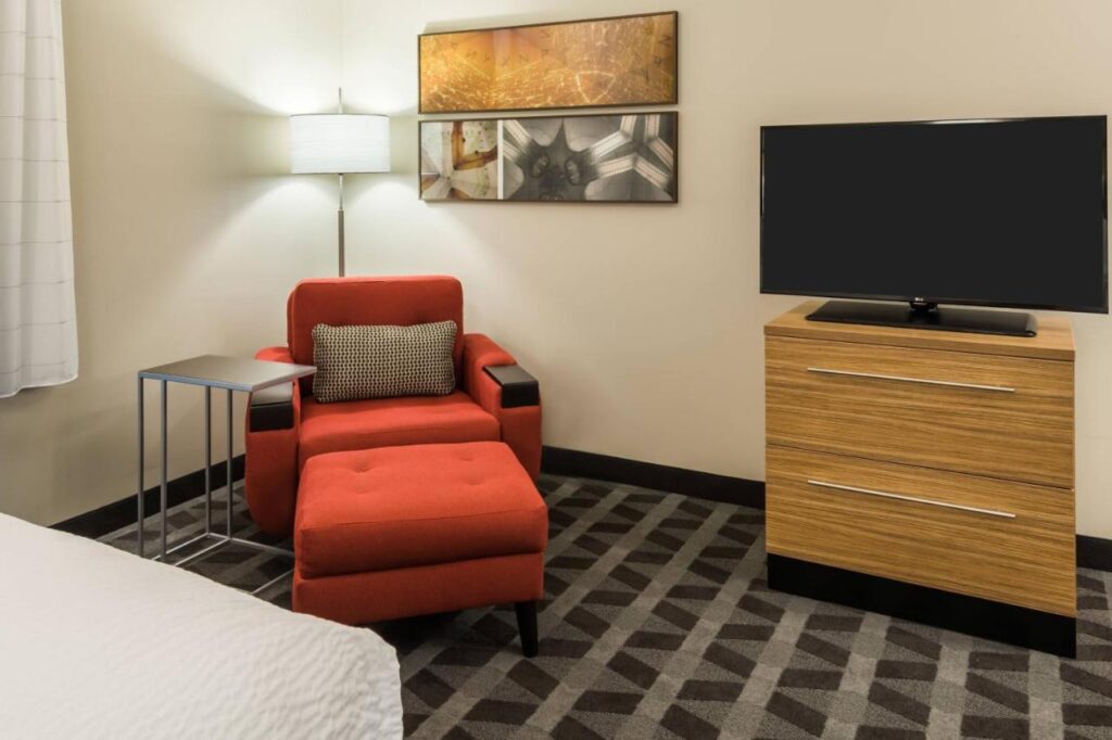 TownePlace Suites by Marriott Latham Albany Airport - Image 5