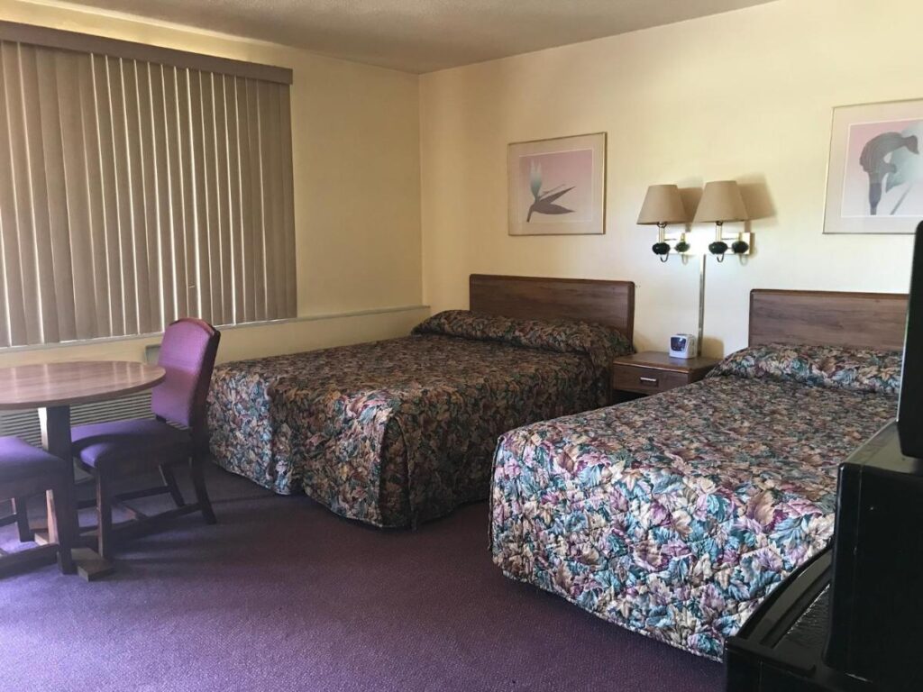 Allenwood Motel - Image 1