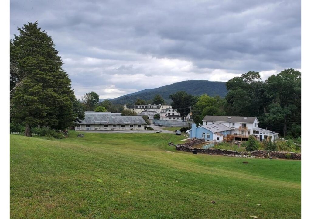 Glenwood Inn - Stroudsburg - Image 1