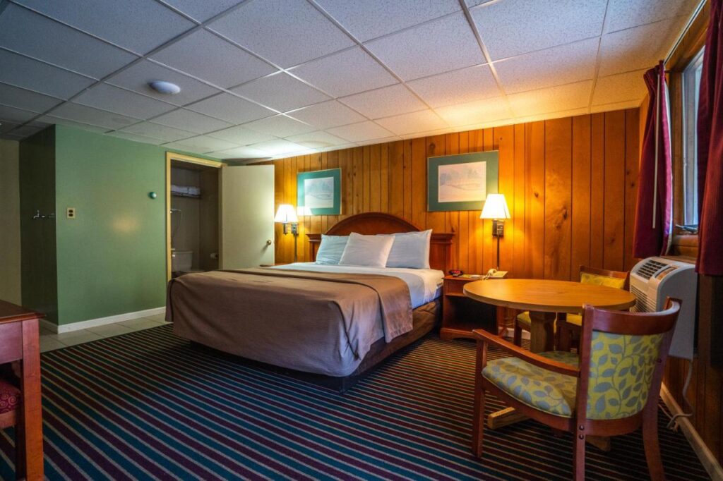 Mahoning Inn - Image 5