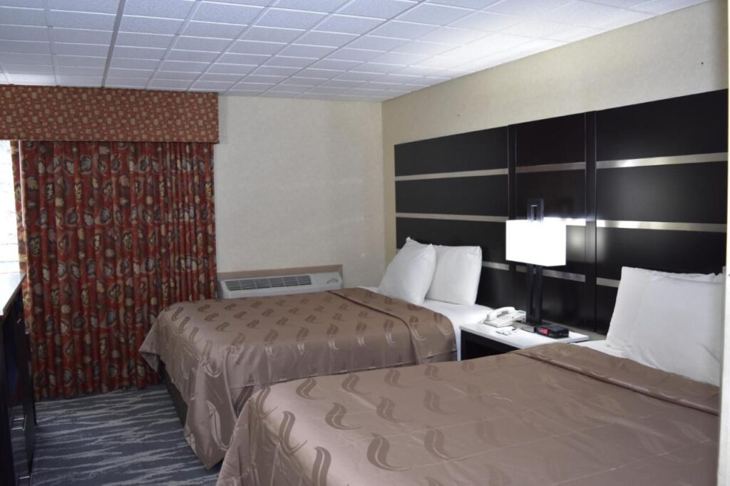 Quality Inn East Stroudsburg - Poconos - Image 3