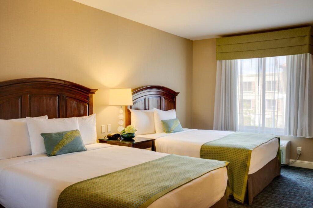 Ayres Hotel & Spa Mission Viejo - Lake Forest - Image 4