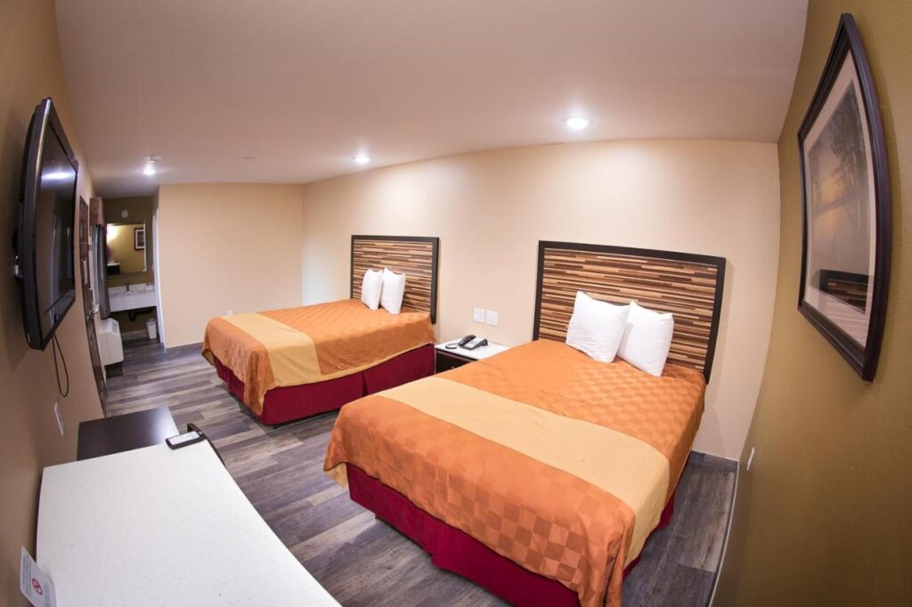 GAREY MOTEL - Image 5