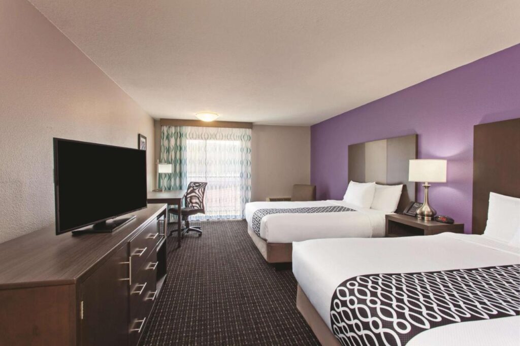 La Quinta by Wyndham Pomona - Image 5