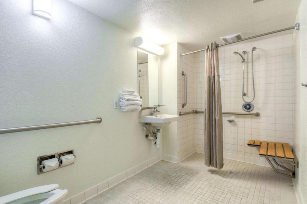 Motel 6-Pomona, CA - Los Angeles - Image 5