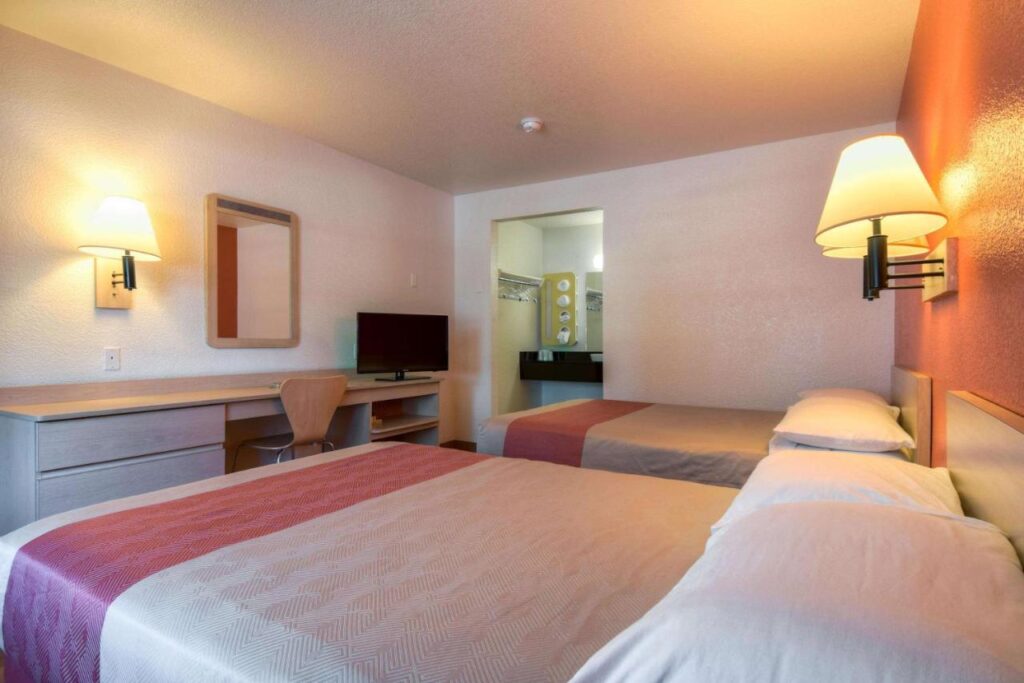 Motel 6-San Dimas, CA - Los Angeles - Image 6