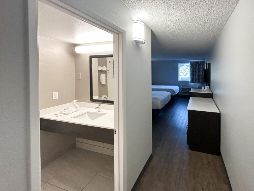 Studio 6 Suites Carson, CA - Image 5