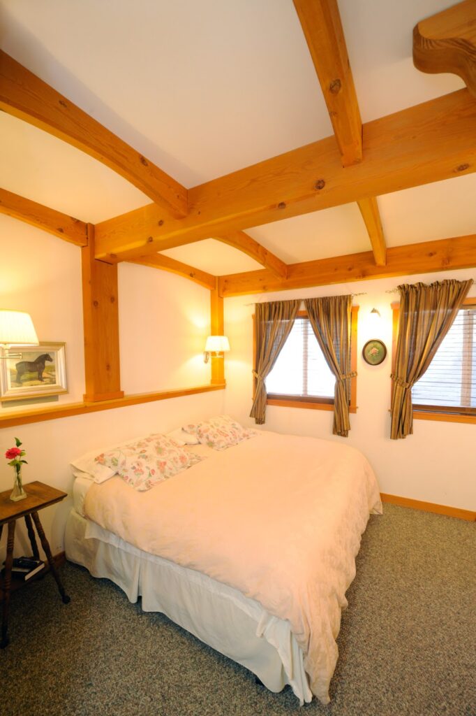 Carriage House Accommodations - Image 6