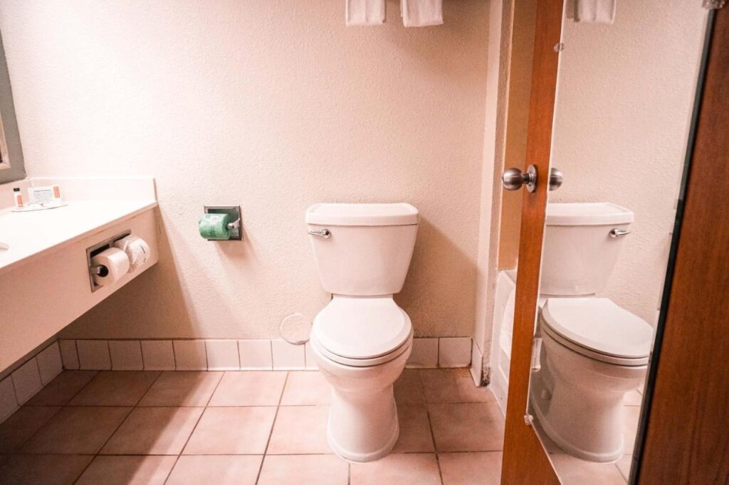 American Inn & suites - Image 2