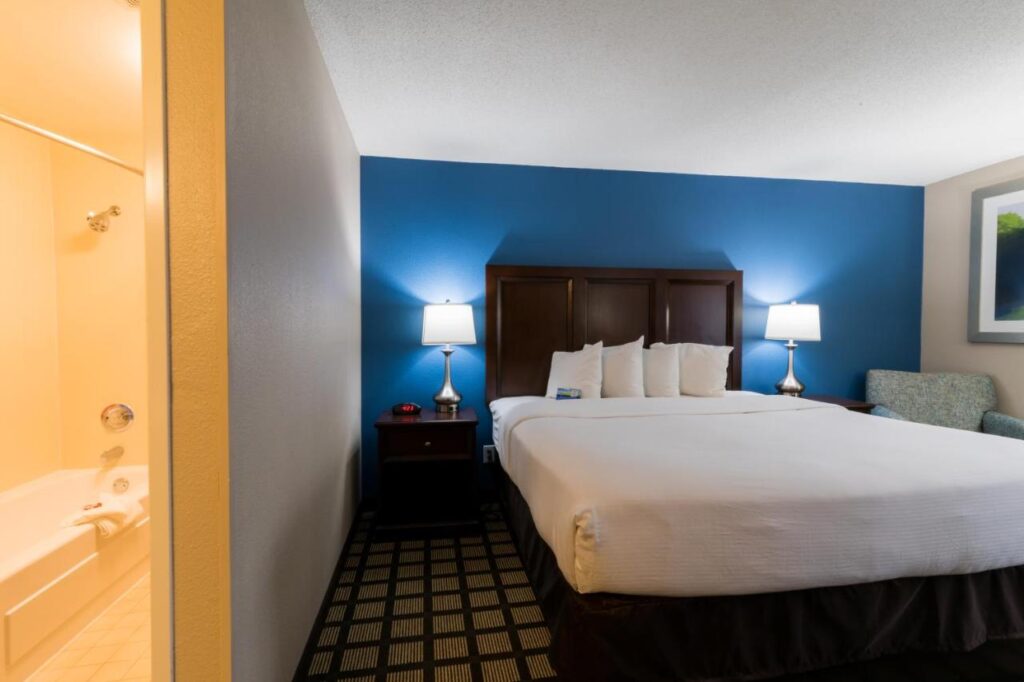 Baymont by Wyndham Detroit Airport/Romulus - Image 6