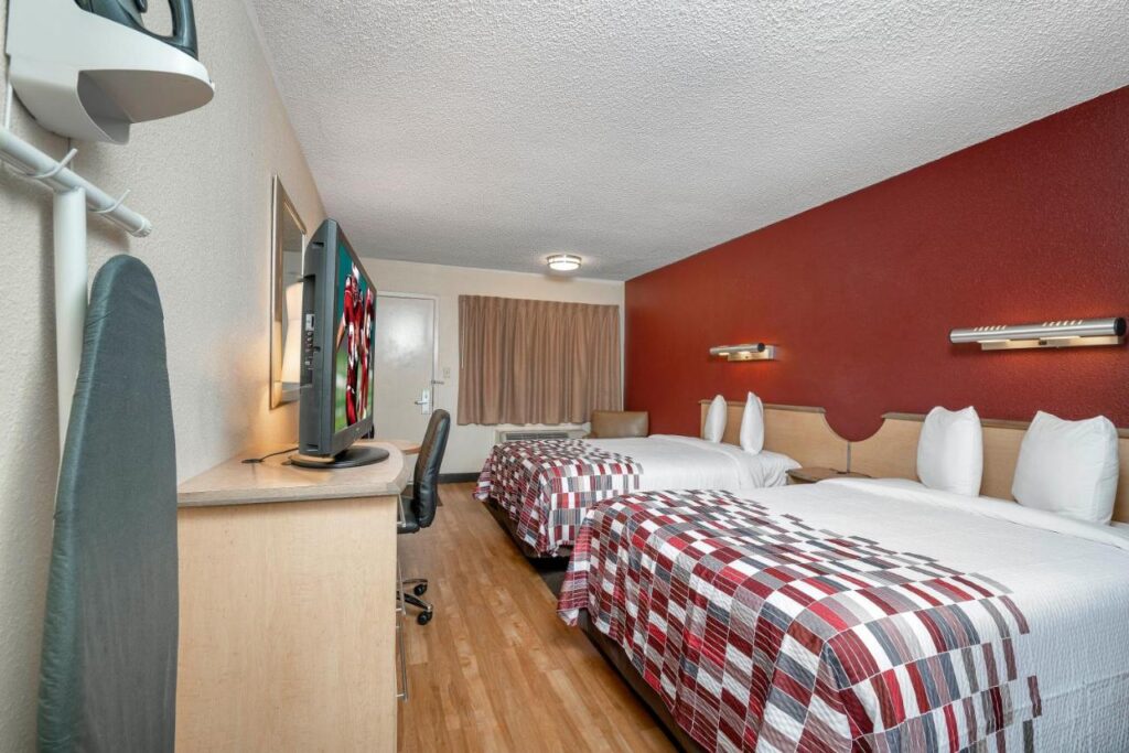 Red Roof Inn Detroit Metro Airport - Taylor - Image 4