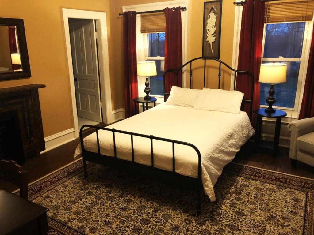 The Vine Bed & Breakfast, LLC - Image 2