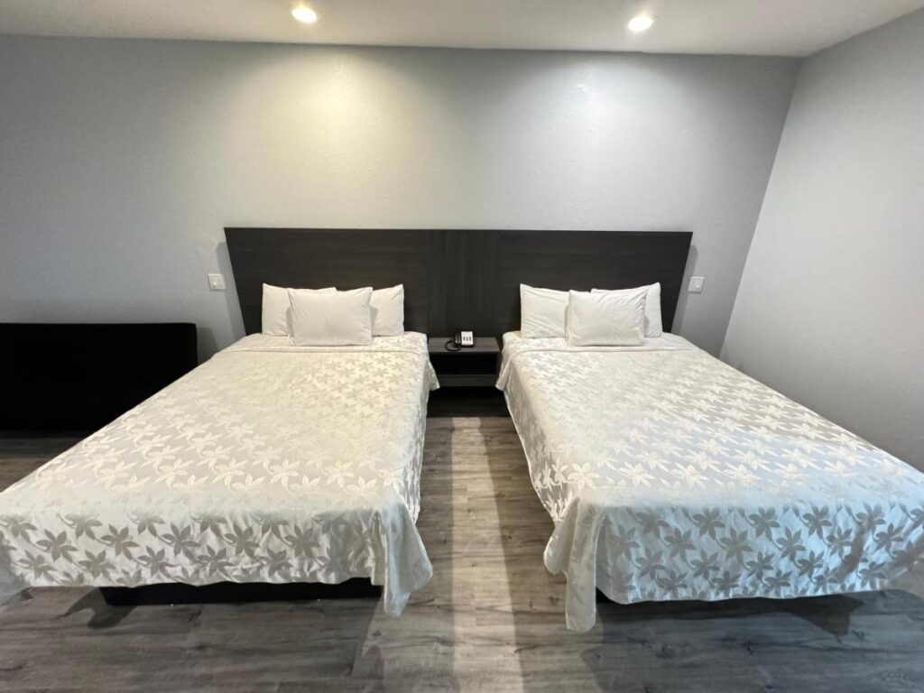 Americas Best Value Inn & Suites Haltom City Ft. Worth - Image 5