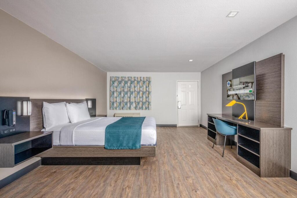 Motel 6-Euless, TX - Dallas - Image 2