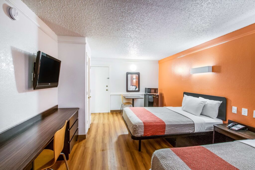Motel 6-Euless, TX - Dallas - Image 5