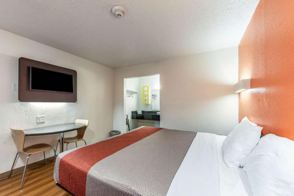Motel 6-North Richland Hills, TX - Image 1