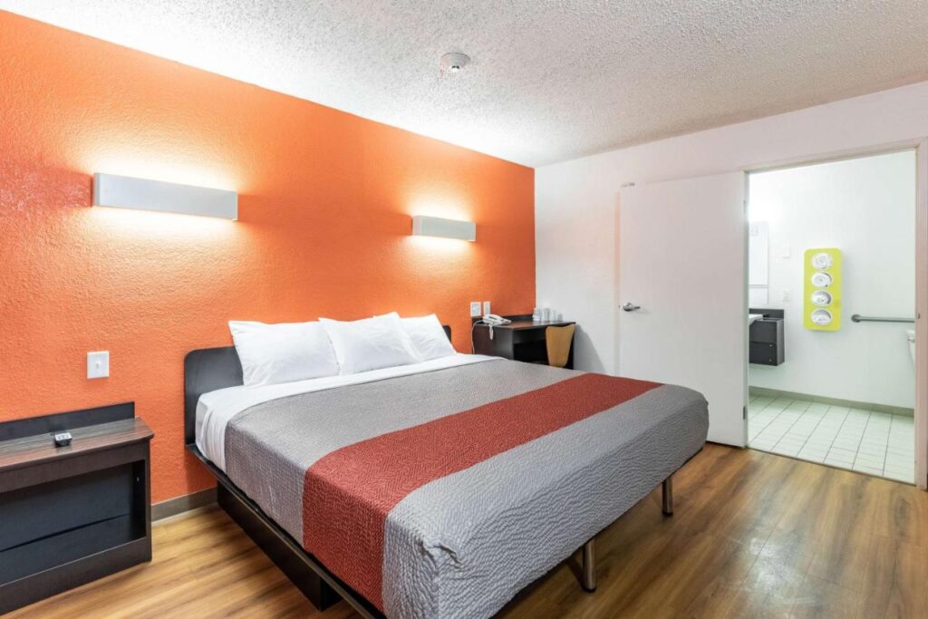 Motel 6-North Richland Hills, TX - Image 2