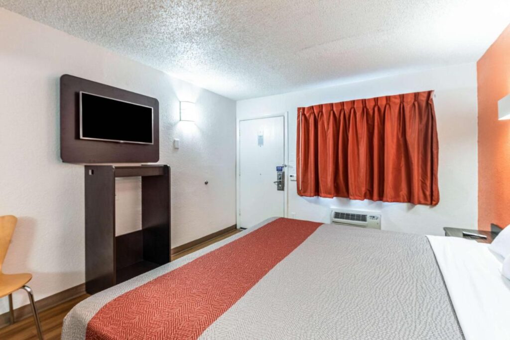 Motel 6-North Richland Hills, TX - Image 3