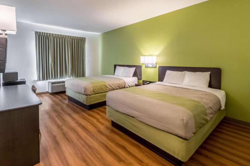 Motel 6-North Richland Hills, TX - NE Fort Worth - Image 4