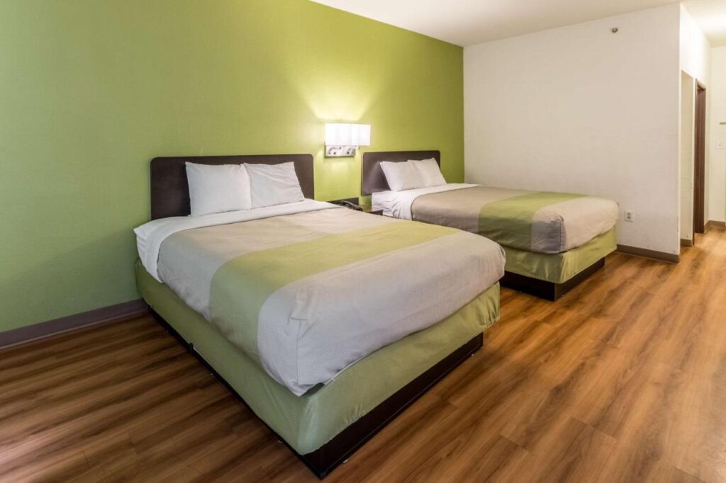 Motel 6-North Richland Hills, TX - NE Fort Worth - Image 5