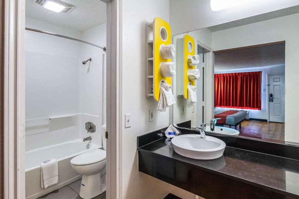Motel 6-Waxahachie, TX - Image 3