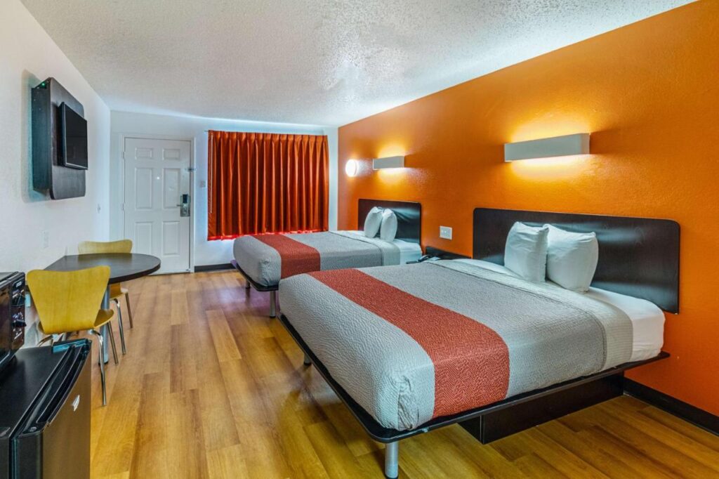 Motel 6-Waxahachie, TX - Image 4
