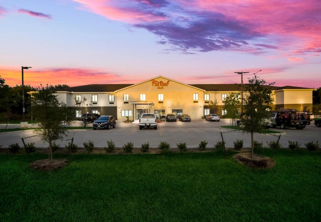Red Roof Inn Lancaster, TX - Image 1