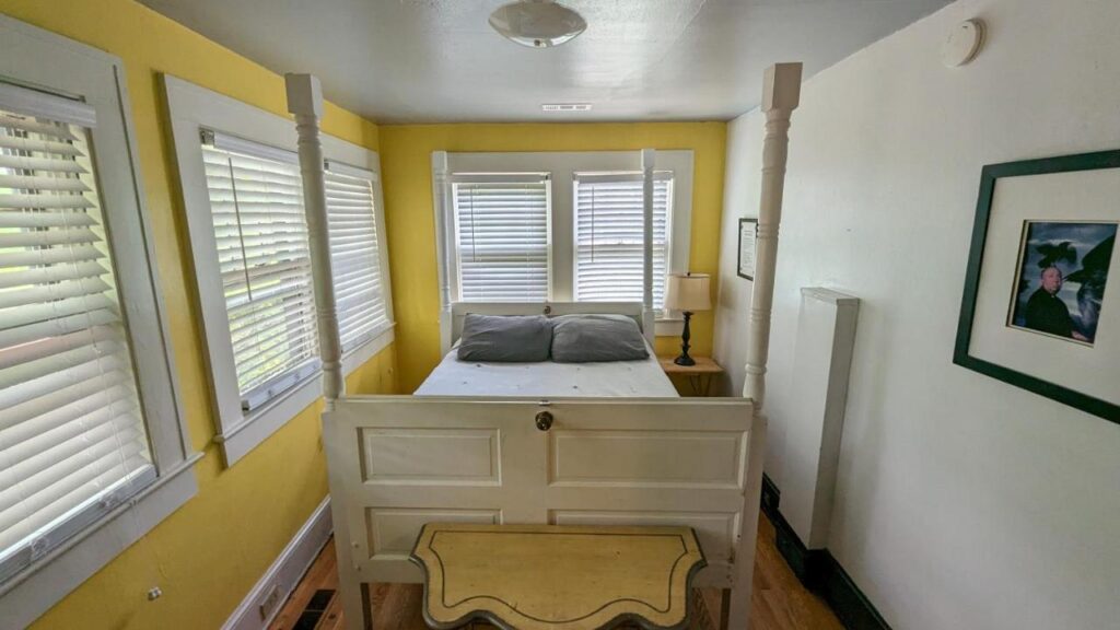 Bon Paul & Sharky's Hostel - Image 3