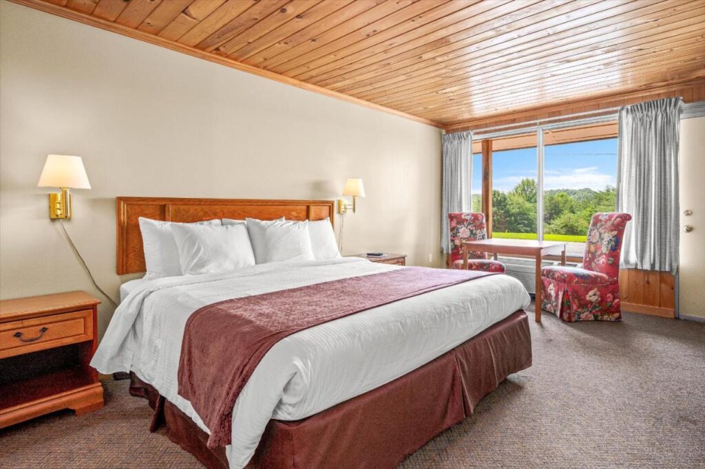 Green River Lodge - Image 5