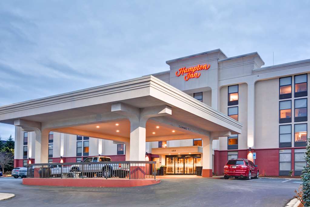 Hampton Inn Hendersonville - Image 5