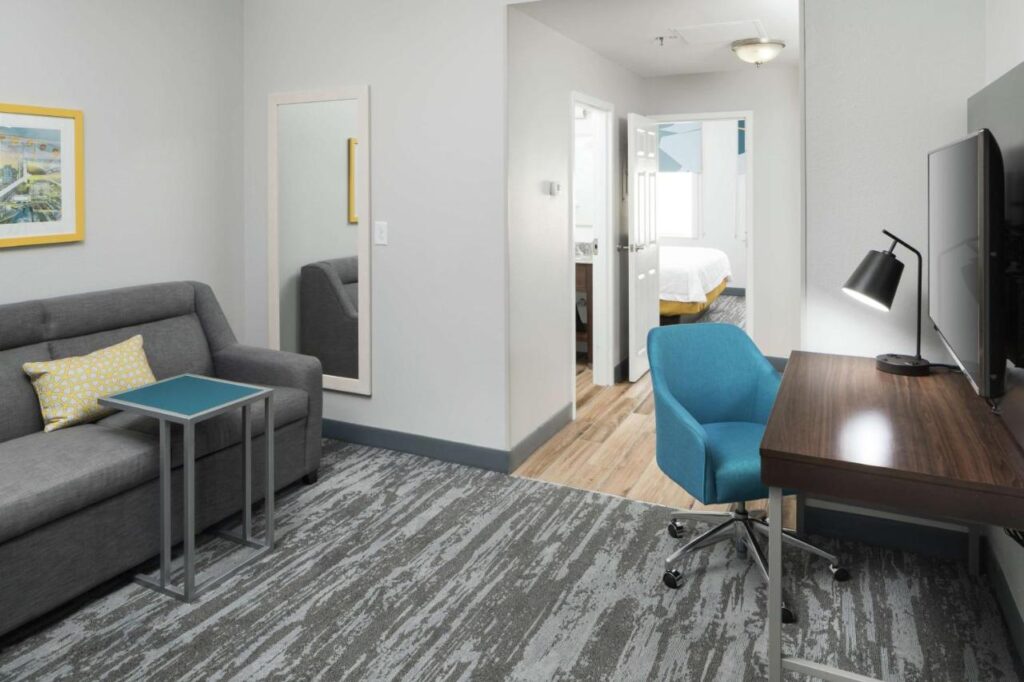 Hampton Inn & Suites Atlanta-Downtown - Image 3