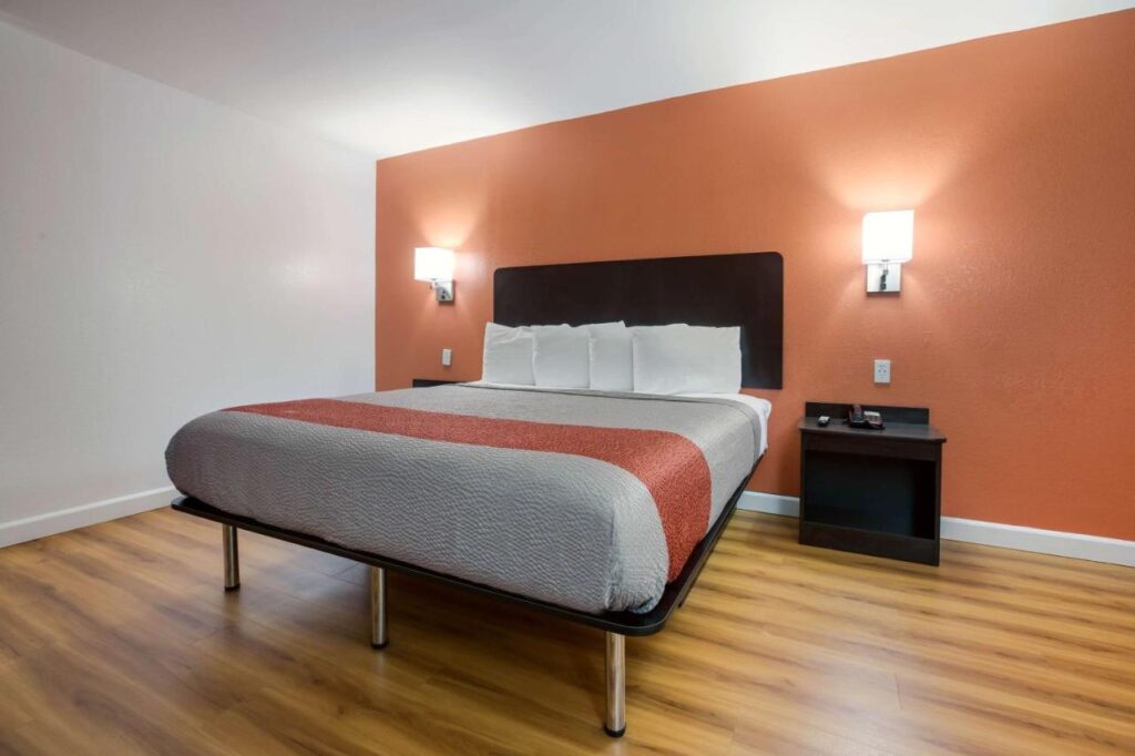 Motel 6-Suwanee, GA - Gwinnett Center - Image 5