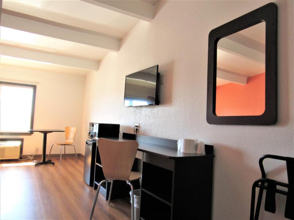 Motel 6-White, GA - Cartersville - Image 3