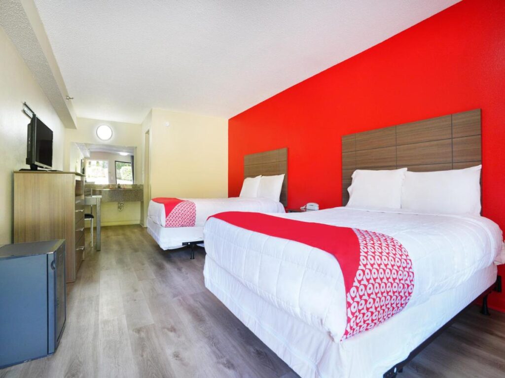 OYO Hotel Decatur I-285 The Perimeter - Image 4
